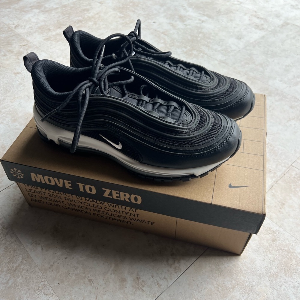 Women’s Nike Air Max 97